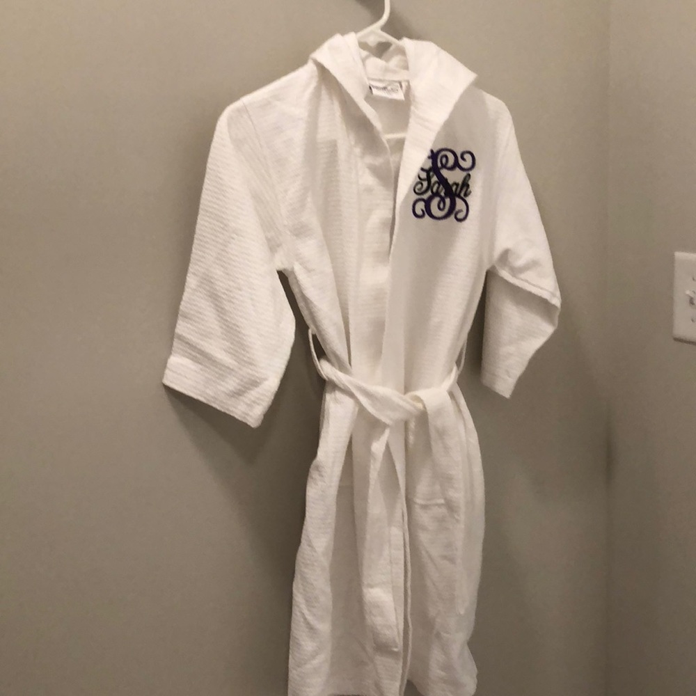 Child Waffle Robe Monogram is Sarah - Picture 3 of 4